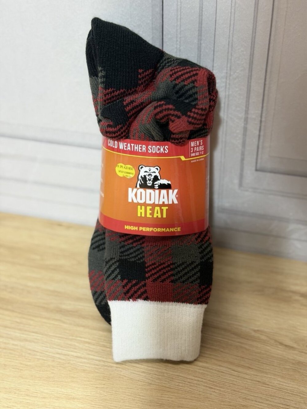 KODIAK Heat Cold Weather Socks Men's Size 7-12  3 Pairs Red Plaid NEW